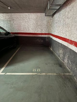Garaje en venta en Molins de Rei