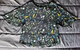 Conjunto blusa y pantalón floral. H&M. Talla M.