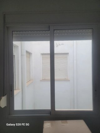 4 Ventanas y 2 Balconeras con Persiana Nuevas