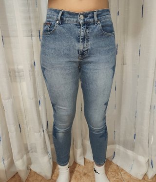 Vaqueros Tommy Jeans Estrellas – Talla  XS 34