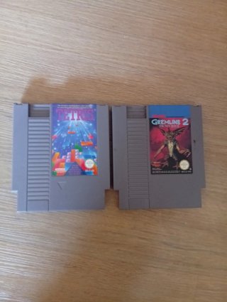 Cartuchos NES Tetris y Gremlins 2