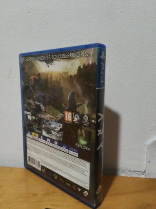 ARK Survival Evolved PS4