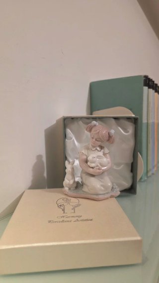 Bomboniera bambina con coniglietti in porcellana