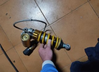 Amortiguador Öhlins Yamaha R1/R6 Carburación