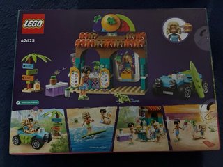 LEGO Friends 42625 Beach Smoothie Stand