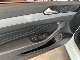 Volkswagen PASSAT 1.4 HYBRID 218 GTE EXECUTIVE (2022)