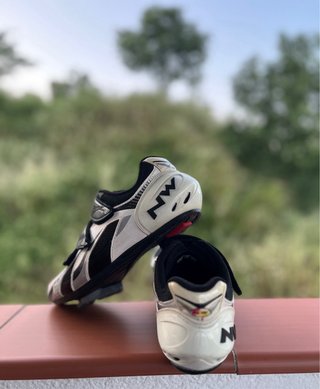 Northwave Fighter SBS Carbon 44 + Calas LOOK