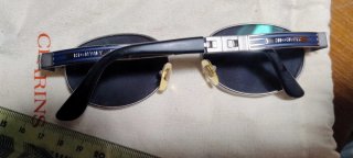 Gafas de sol ovaladas plateadas