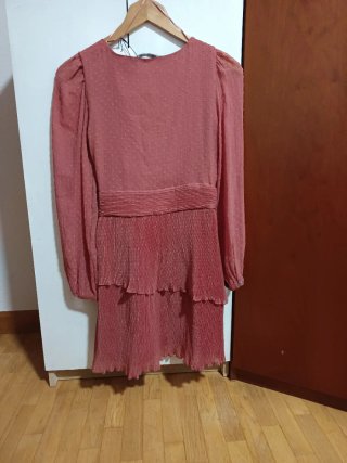 Vestido rosa Zara plumeti