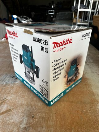 Fresadora Makita M3602B
