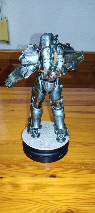 Figura Fallout 4 T-60 Power Armor 23cm