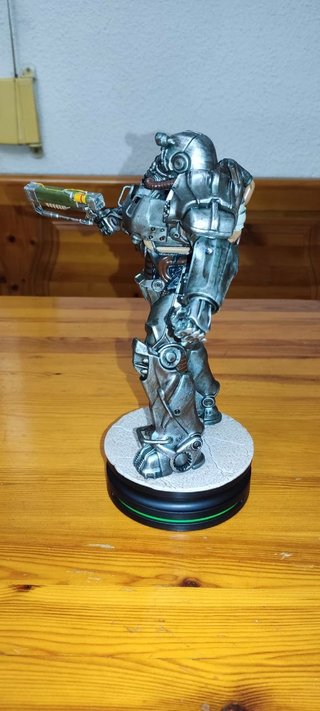 Figura Fallout 4 T-60 Power Armor 23cm