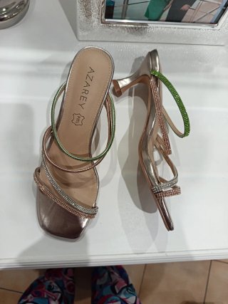 Sandalias Azarey tacón brillantes verano