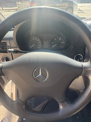 Mercedes-Benz Sprinter 2012