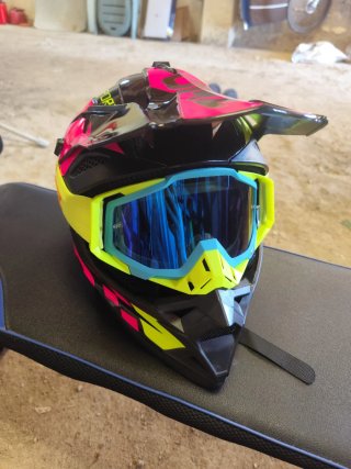 Casco Motocross Talla M + Gafas
