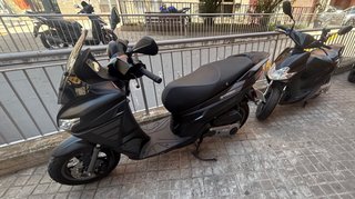 Aprilia SXR 50 Sport (700KM) Prácticamente Nueva