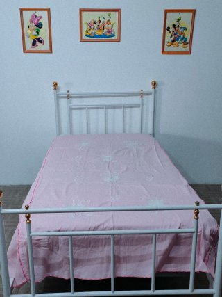 Cama individual de Metal  Regulable en Altura