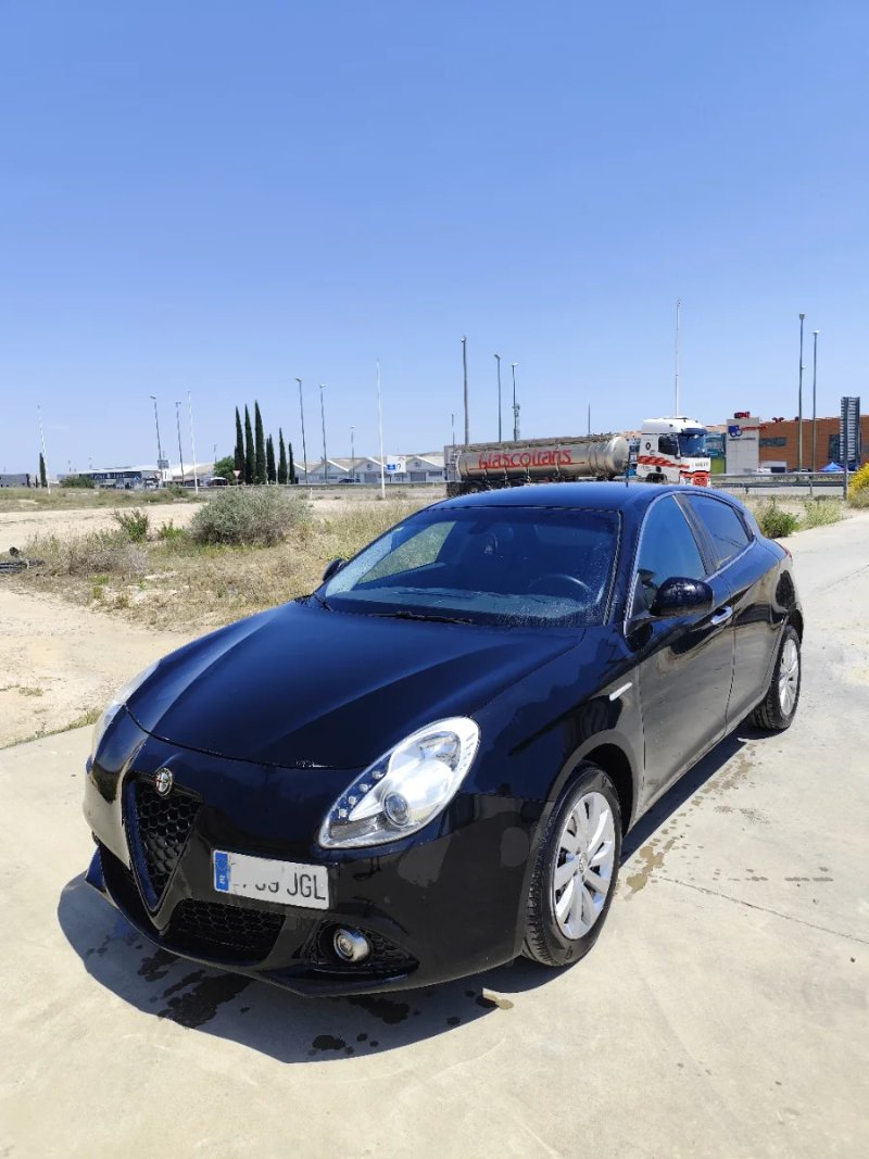 Alfa Romeo Giulietta 2015 - foto 1