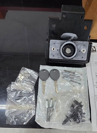 Kit Antirrobo Capó Jeep Wrangler JK 07-17