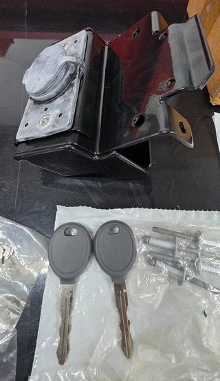 Kit Antirrobo Capó Jeep Wrangler JK 07-17