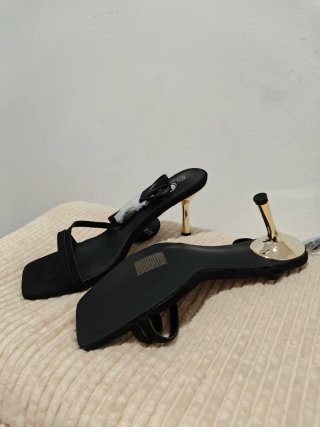 Sandalias de tacón para dama