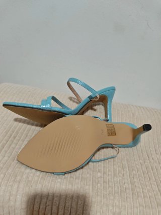 Sandalias de tacón para dama