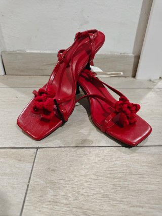 Sandalias de tacón para dama