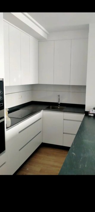 Mueble de cocina a medida , armarios a medida