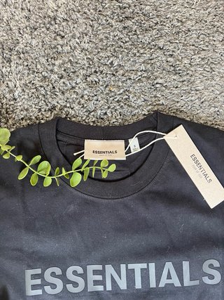 Camiseta Essentials Fear Of God Negra