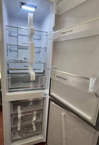 FRIGORÍFICO NUEVO CON TARA ESTÉTICA A ESTRENAR