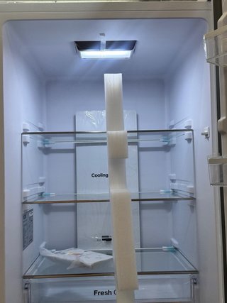 FRIGORÍFICO NUEVO CON TARA ESTÉTICA A ESTRENAR