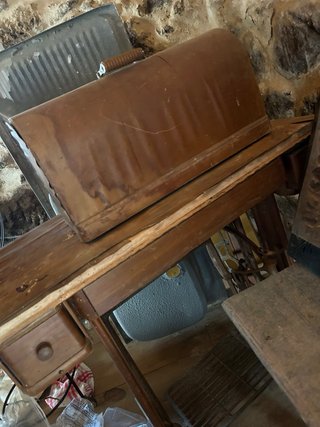 Máquina de coser Singer antigua