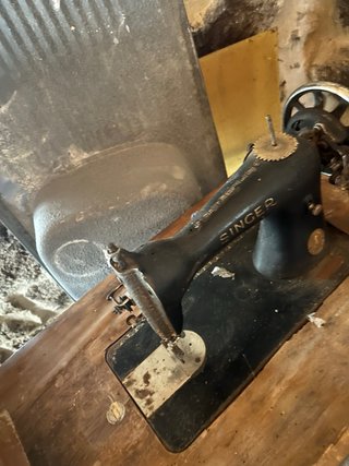 Máquina de coser Singer antigua