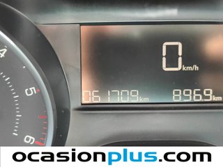 Peugeot 2008 BlueHDi 100 Signature 73 kW (100 CV)