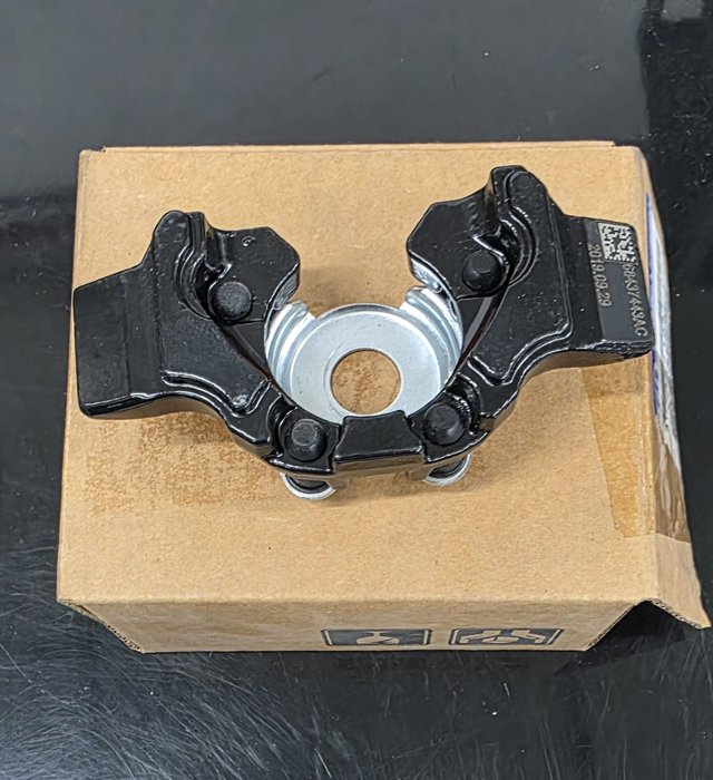 Amortiguador Volante Mopar Jeep 68437443AC