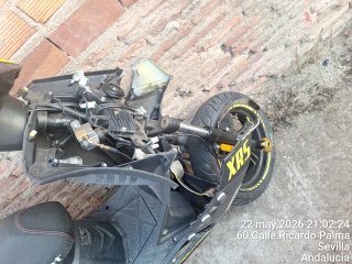 Moto en despiece o completa.