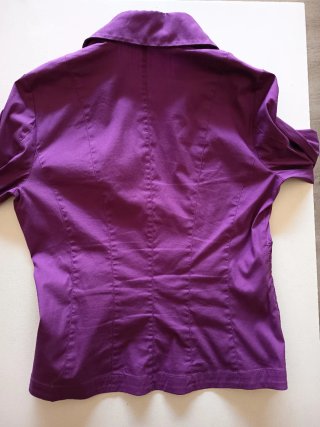 Camisa morada cruzada talla M