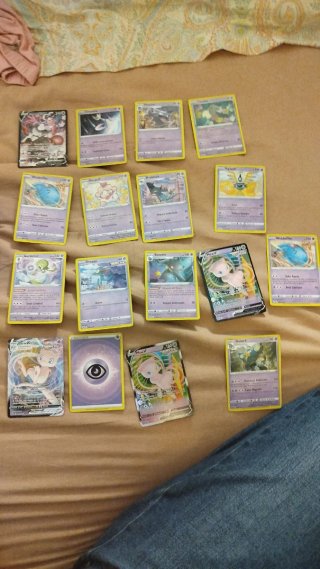 Lote 153 cartas Pokémon+Invizimals+espada...