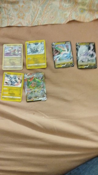 Lote 153 cartas Pokémon+Invizimals+espada...