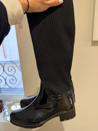 Botas de goma negras altas