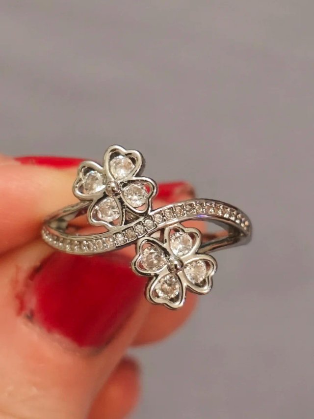 Anillo Vintage Trébol Chapado