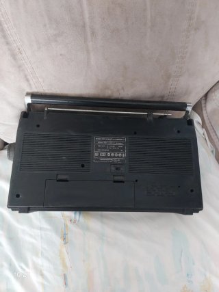 Rádio Cassete Sanyo Prata e Preto