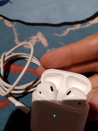 Apple AirPods segunda generación
