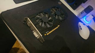 Radeon RX560XT 8GB VRAM