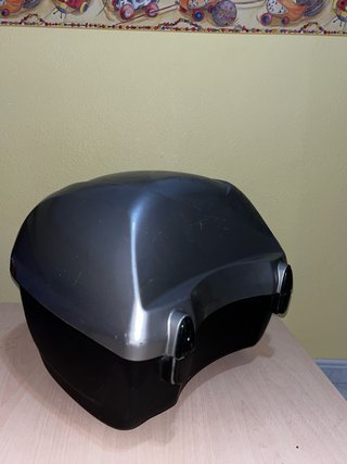 Baúl de moto con llave