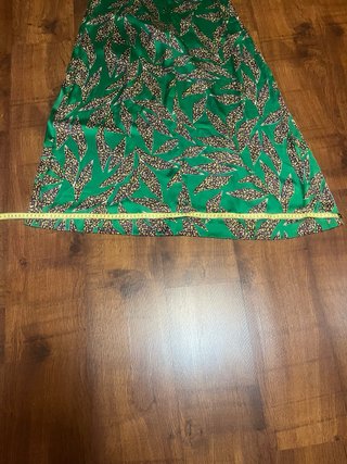 Vestido verde estampado hojas talla M