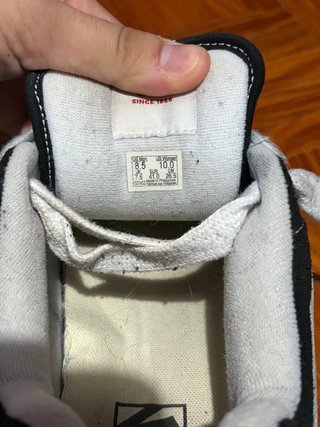 Tênis Vans Preto e Branco Não tem caixa
