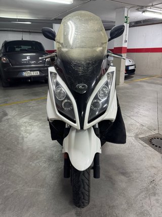 Kymco Superdink 300i 35.000kms