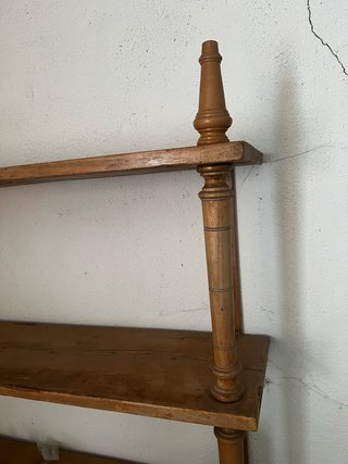 Estantería madera maciza antigua