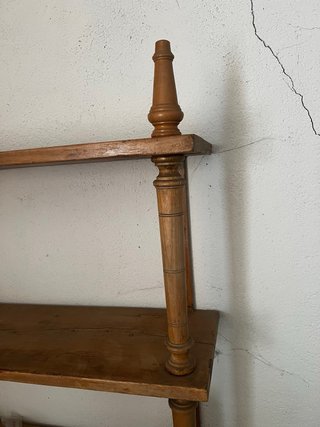 Estantería madera maciza antigua